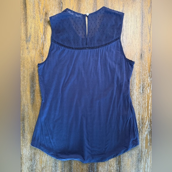 Daniel Rainn Ranella Navy Crochet Front Keyhole Sleeveless Knit Top Size M - Picture 6 of 9